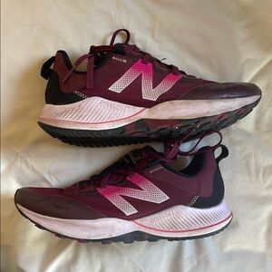 New Balance Women's trial running size 8.5 Shoes excellent condition barely worn